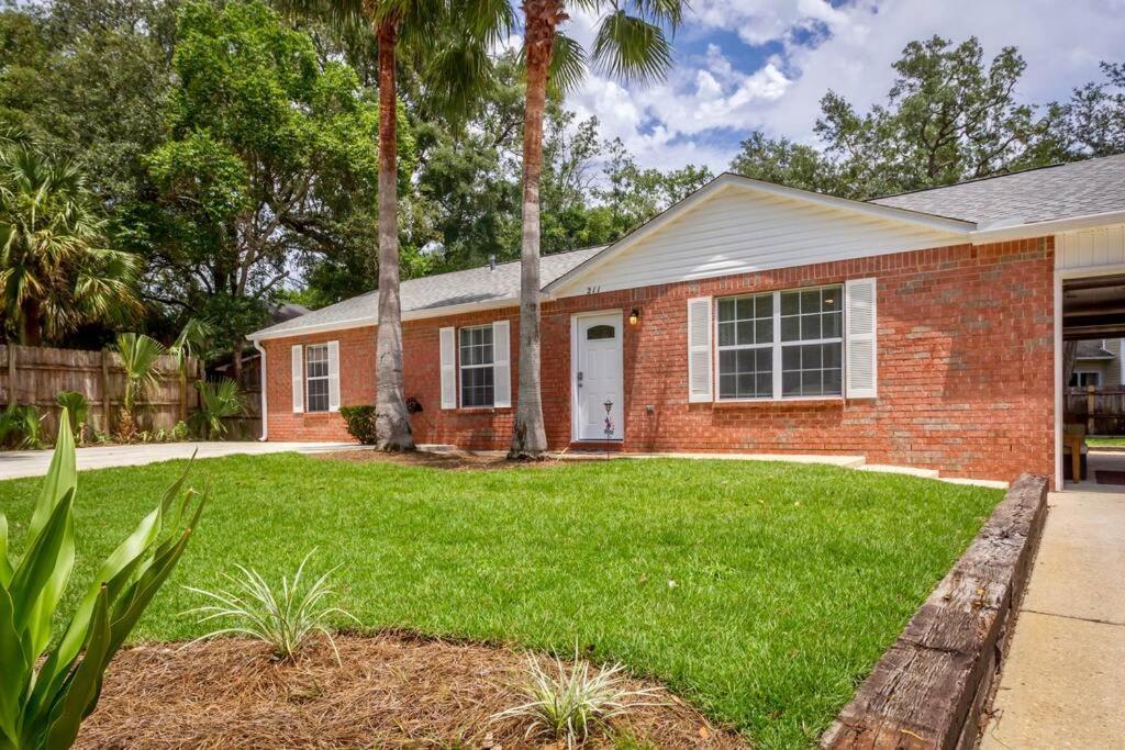 Life'S A Breeze - Updated 3Br 5Min To Pcola Beach Gulf Breeze Exteriör bild