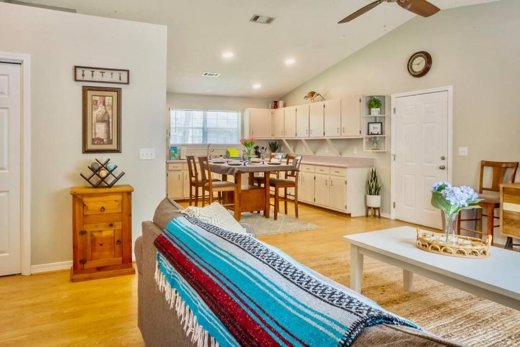 Life'S A Breeze - Updated 3Br 5Min To Pcola Beach Gulf Breeze Exteriör bild